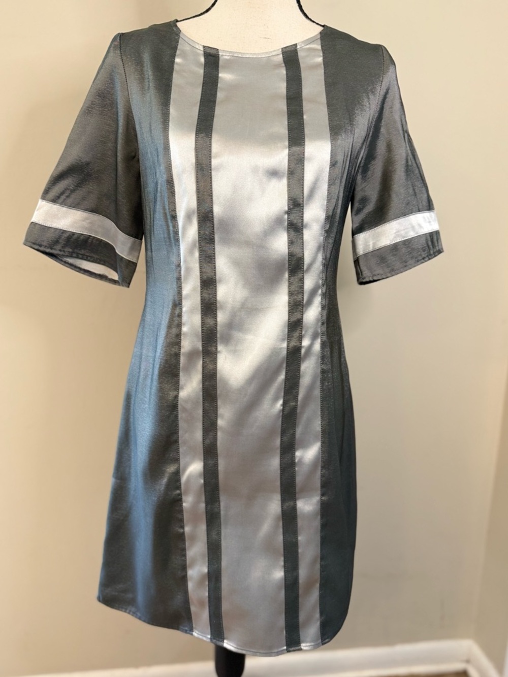 Vertigo Paris metallic gray silver midi sheath dress SZ SM